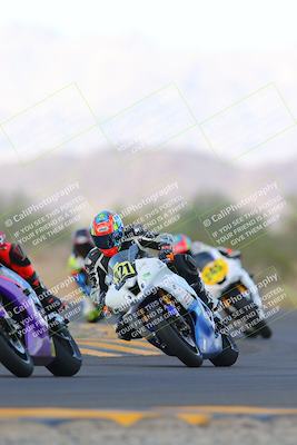 media/Sep-24-2022-CVMA (Sat) [[a45f954247]]/Race 10 Amateur Supersport Middleweight/